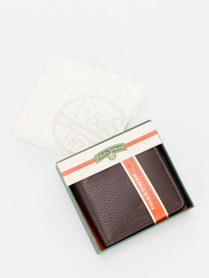 FIELD & STREAM Oscar RFID Blocking Zip Around Leather Wallet (Brown)